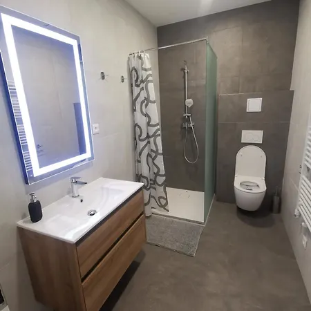 Apartment Pod Chocom, Dolny Kubin *